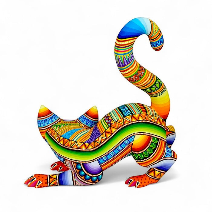 Magaly Fuentes: Playful Cat Woodcarving