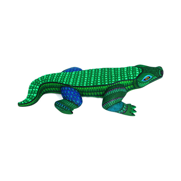 Isabel Fabian: Little Alligator Woodcarving