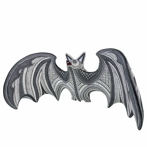 Isabel Fabian: Impressive Bat Woodcarving