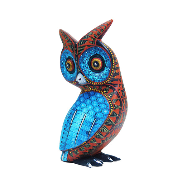 Ivonne Careaga: Great Horned Owl Woodcarving
