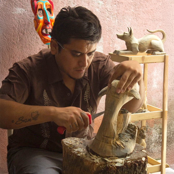 Carolina Sandoval & Kengi: Fusion Snail & Hummingbird