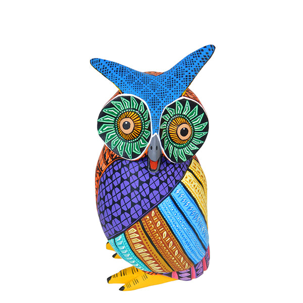 Lauro Ramirez: Owl Woodcarving