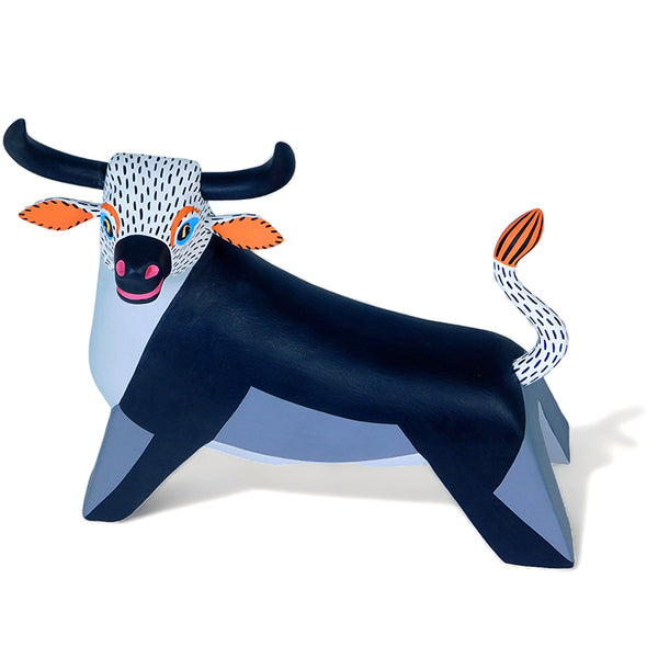 Luis Pablo: Contemporary Bull Woodcarving