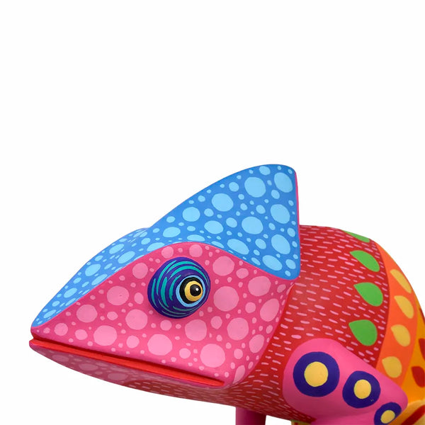 Luis Pablo: Contemporary Art Chameleon Woodcarving