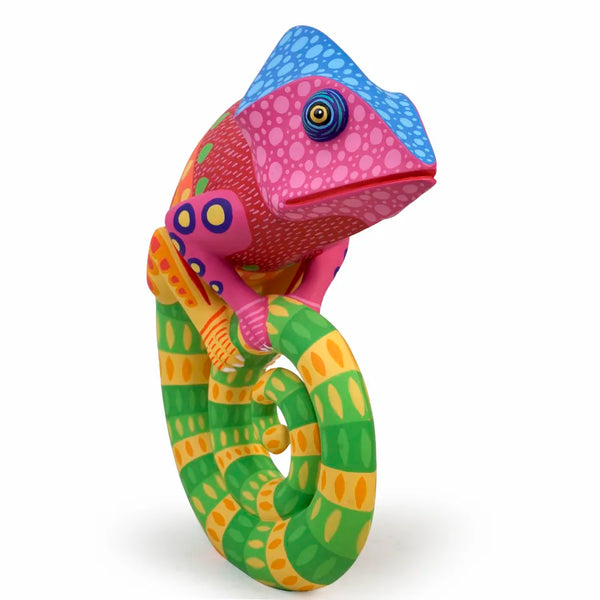Luis Pablo: Contemporary Art Chameleon Woodcarving