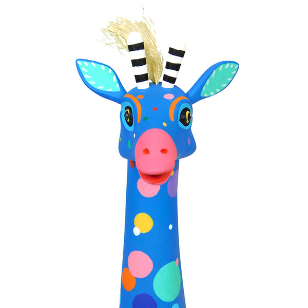 Luis Pablo: Contemporary Giraffe Woodcarving