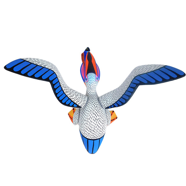 Luis Pablo: Impressive Pelican Woodcarving