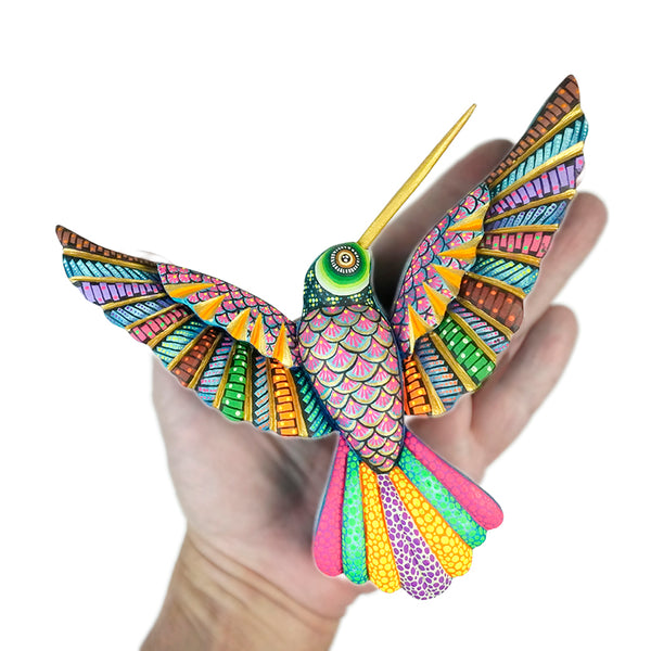 Magaly Fuentes: Wall Hanging Hummingbird Messenger of Joy