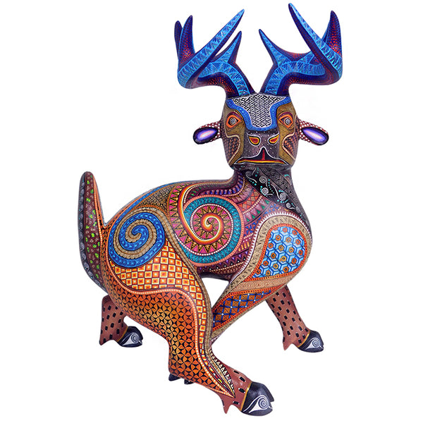 Manuel Cruz: Spectacular Deer Sculpture