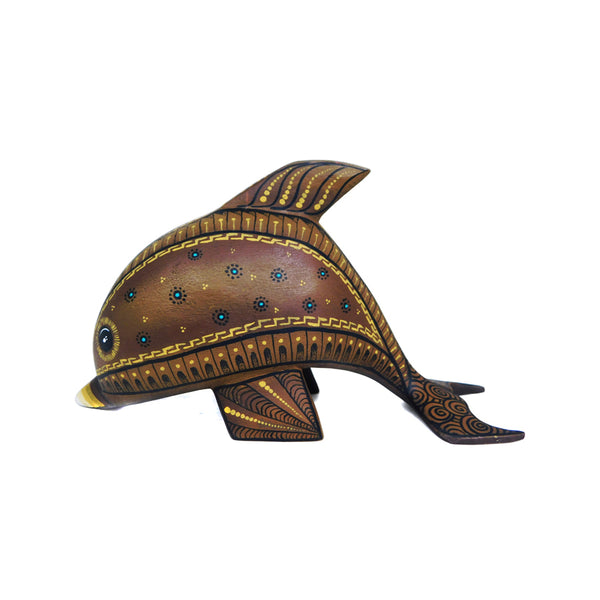 Marcos Hernandez: Little Dolphin Woodcarving