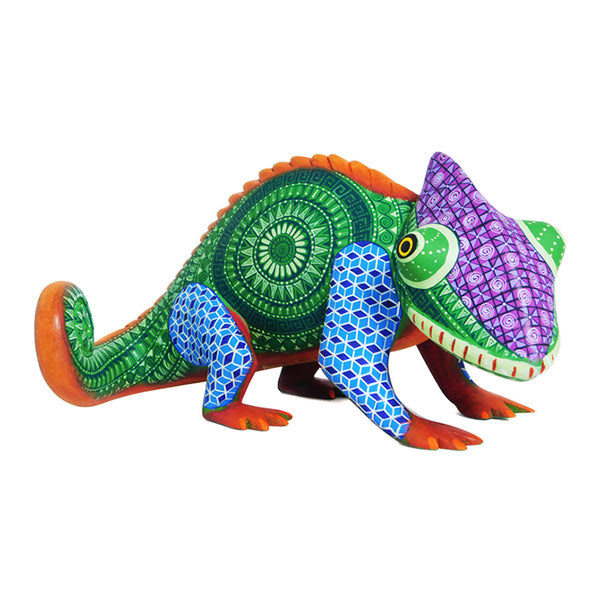 Chameleon woodcarving made in Oaxaca Mexico signed