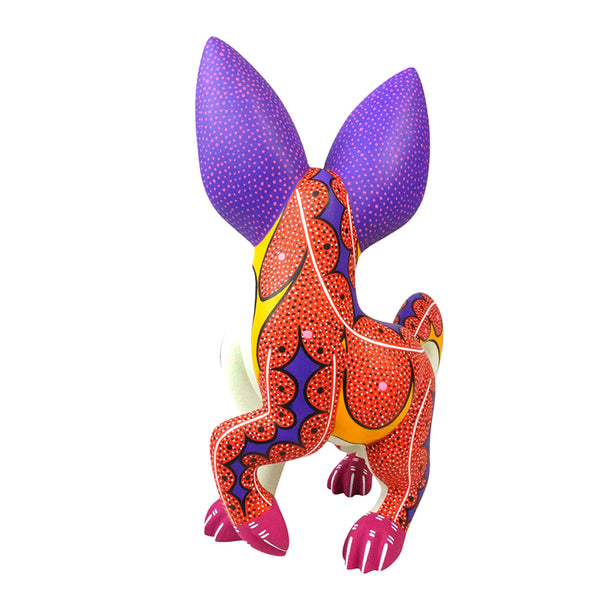 Narciso Gonzalez: Red Fox Woodcarving (LYWY)