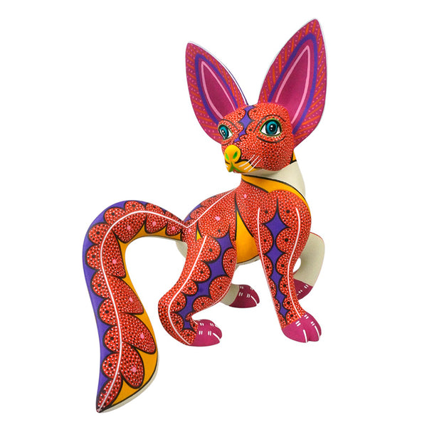 Narciso Gonzalez: Red Fox Woodcarving (LYWY)