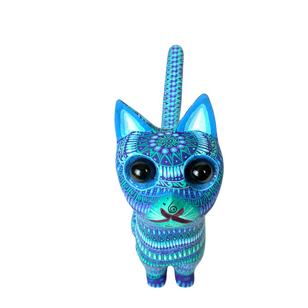 Oscar Carrillo: Cat Sculpture
