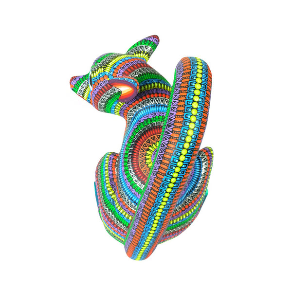 Oscar Carrillo: Rainbow Lemur Sculpture