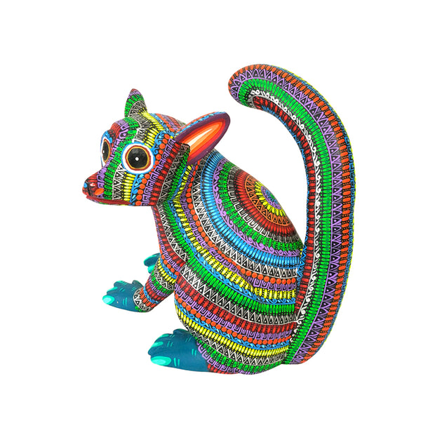 Oscar Carrillo: Rainbow Lemur Sculpture