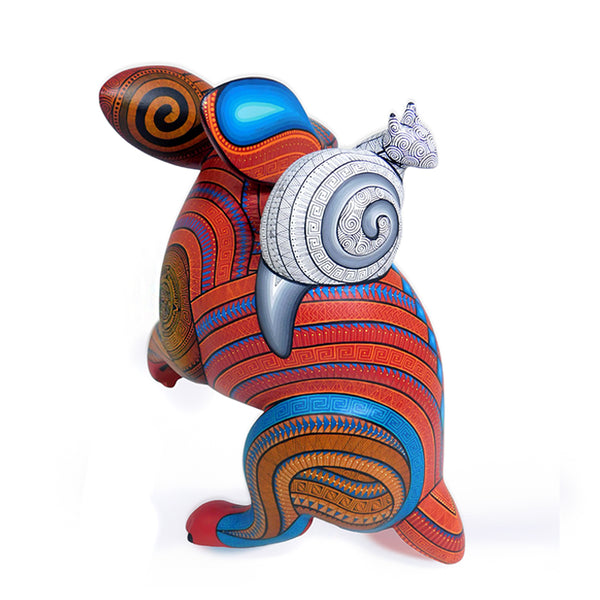 Pedro Carreño: One Piece Rabbit & Snail Woodcarving