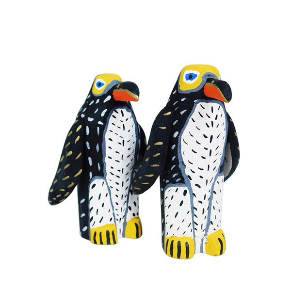 Placido Santiago: Penguins Sculpture