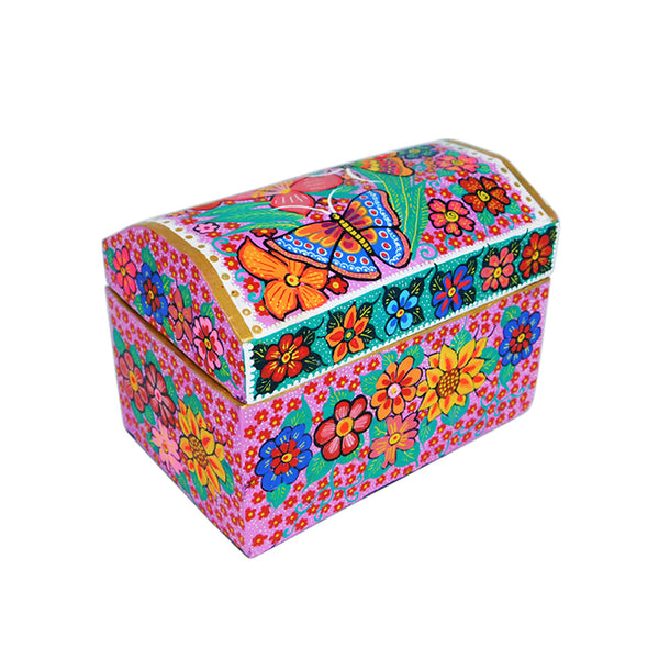 Rocio Jimenez: Butterflies Box Woodcarving