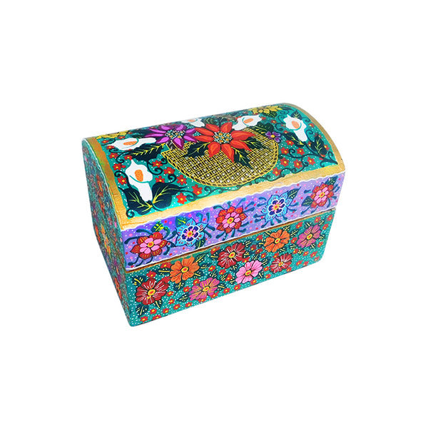 Rocio Jimenez:   Poinsettia Box Woodcarving