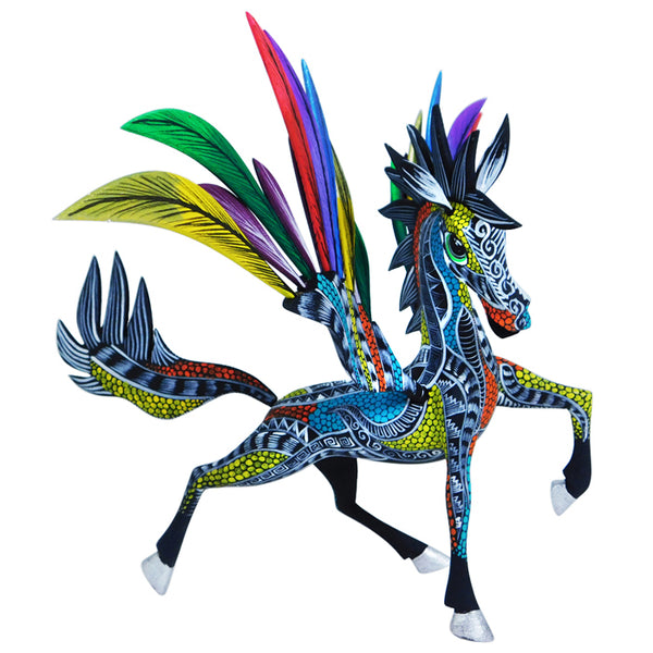 Tribus Mixes: Beautiful Pegasus Alebrije Sculpture