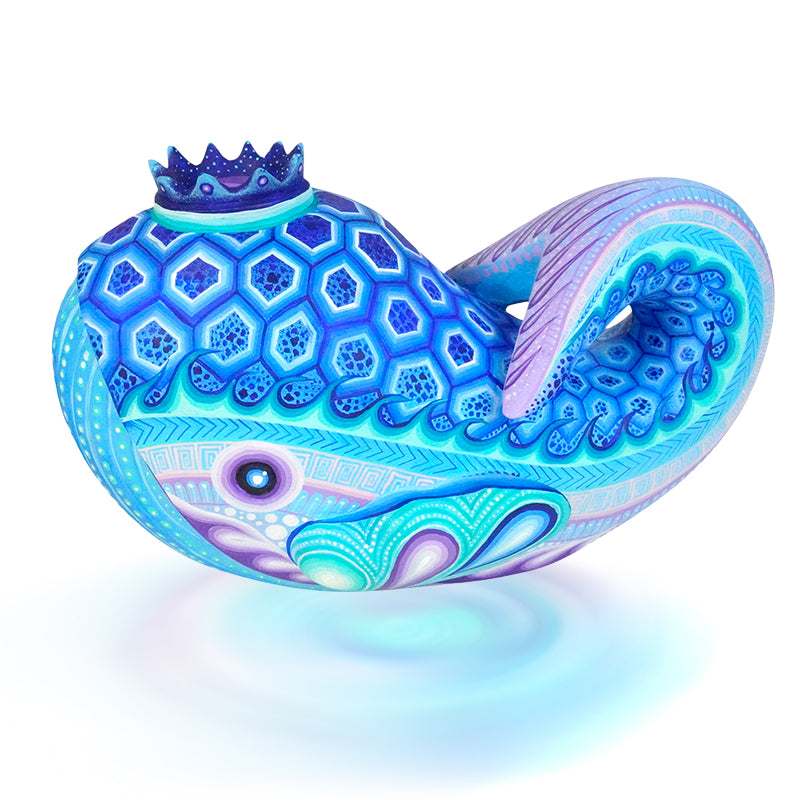 Carolina Sandoval: Superb Alebrije Queen Whale Woodcarving