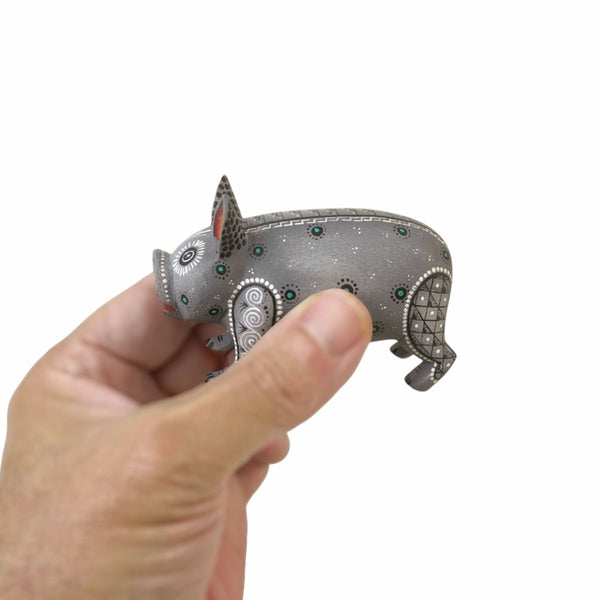 Marcos & Leticia Hernandez: Little Pig Alebrije