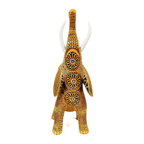 Anel Shunashi: Golden Elephant Woodcarving
