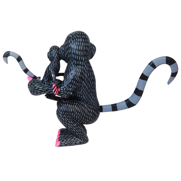 Armando Jîmnz: Monkey & Baby Woodcarving