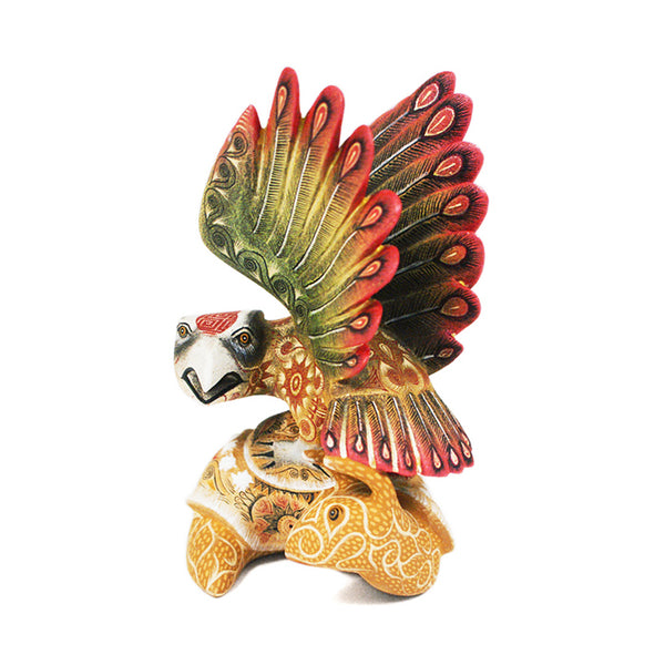 Magdaleno & Rocio Fabian: Miniature Eagle on Snail