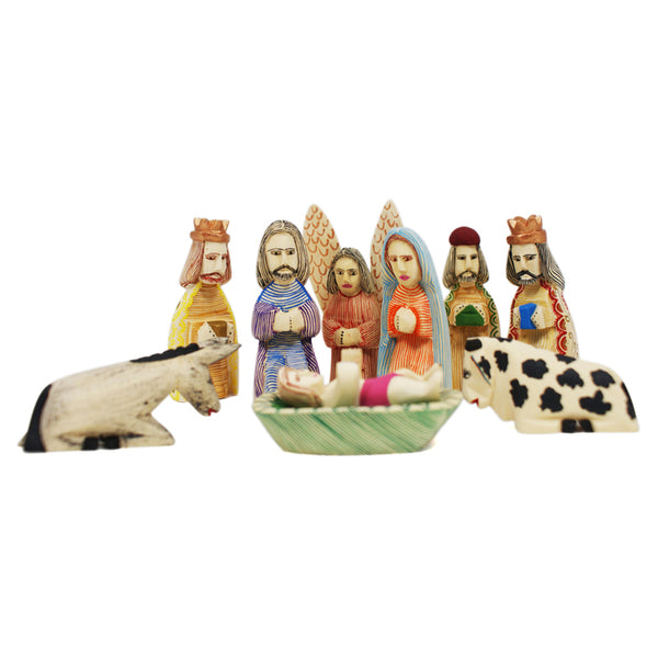 Justo Xuana: Small Nativity Creche