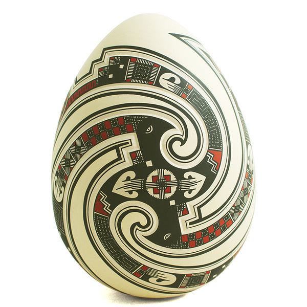 Tavo Silveira: Egg-shaped Olla