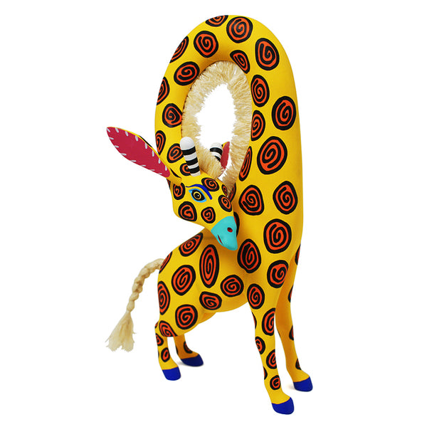 Luis Pablo: Spectacular Giraffe