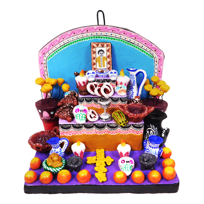 Saul Montesinos: Day of the Dead Ofrenda