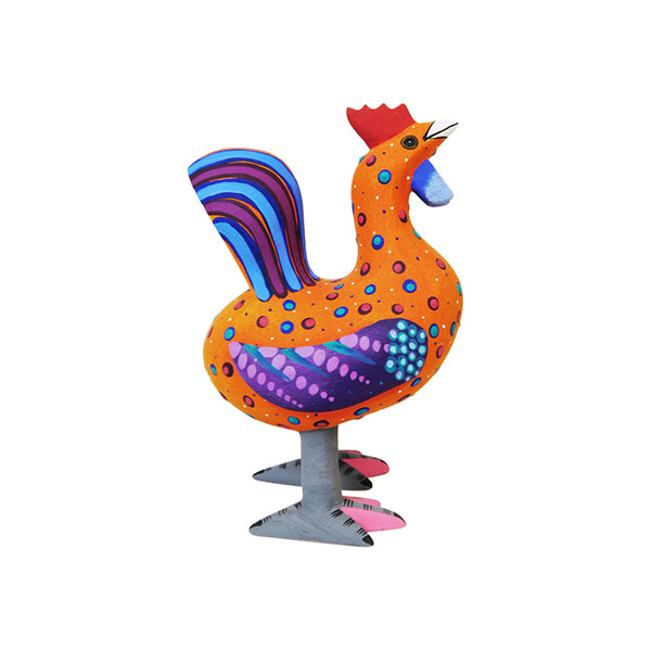 Hedilberto Olivera: Little Hen Woodcarving Art