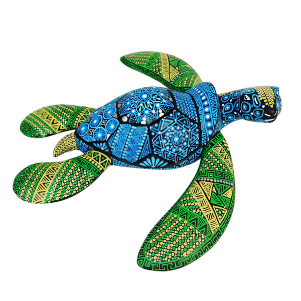 Esbeidy Cortes: Sea Turtle Woodcarving