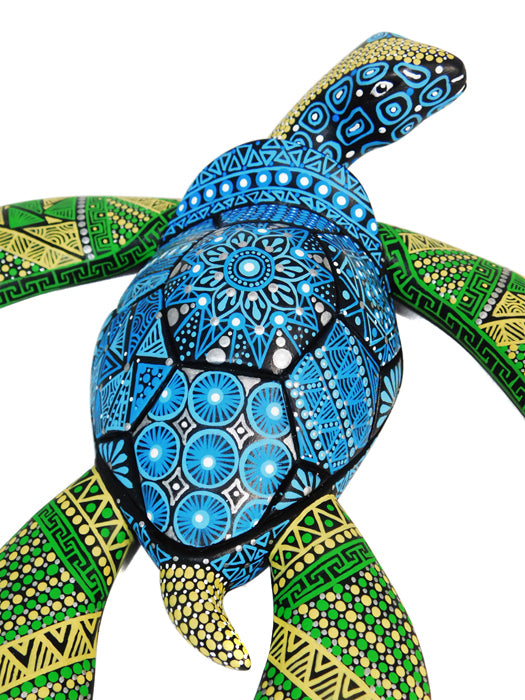 Esbeidy Cortes: Sea Turtle Woodcarving