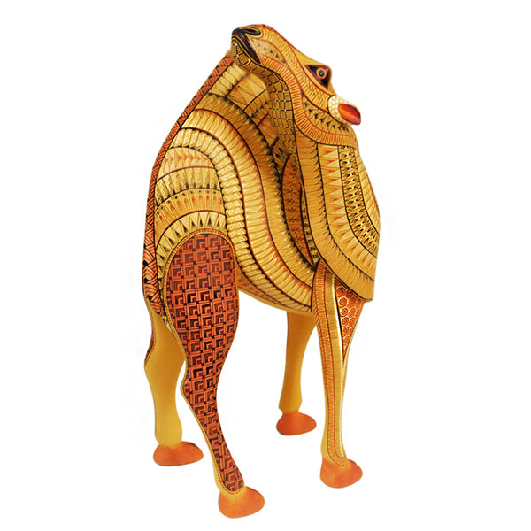 Isabel Fabian: Camel Masterpiece Woodcarving