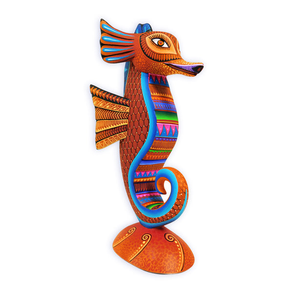 Julia Fuentes: Seahorse Woodcarving