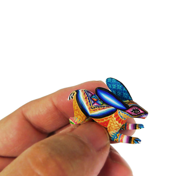 Lucero Fuentes: Impressive Micro Miniature Hare