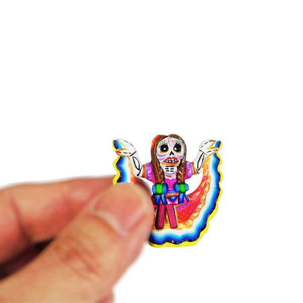 Lucero Fuentes: Micro Miniature Skeleton Dancer