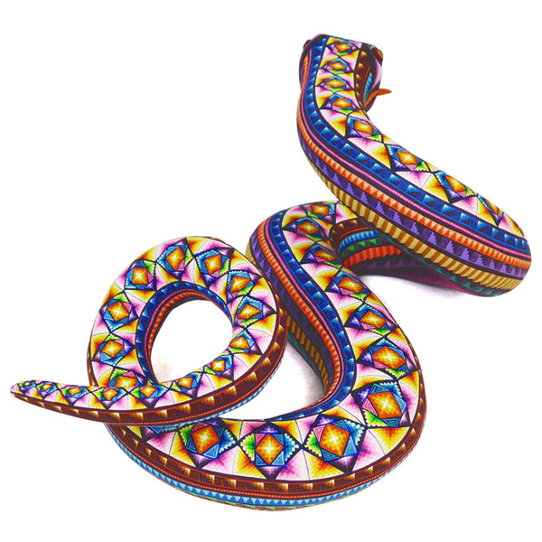 Lucero Fuentes: Amazing Snake