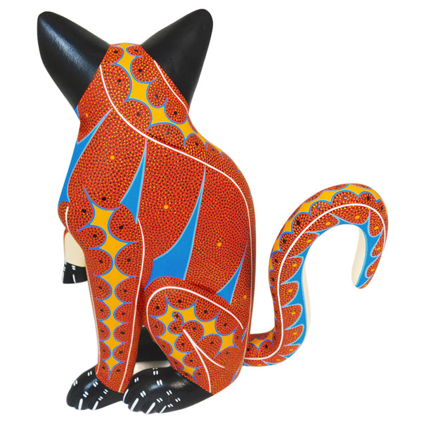 Narciso Gonzalez: Elegant Cat Woodcarving