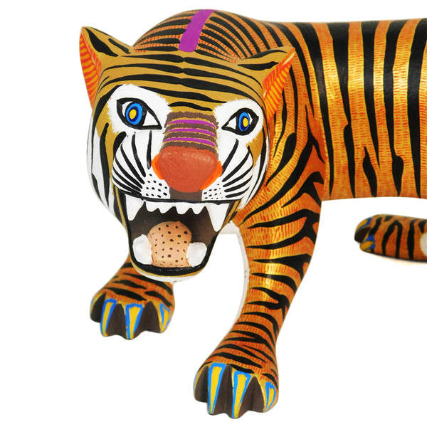 Nicolas Mandarin: Tiger Sculpture