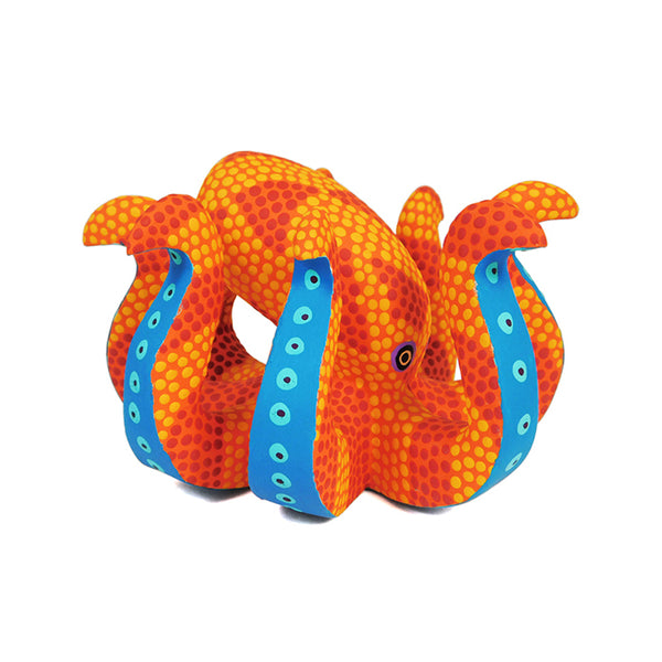 Saul Aragon: Little Octopus Woodcarving
